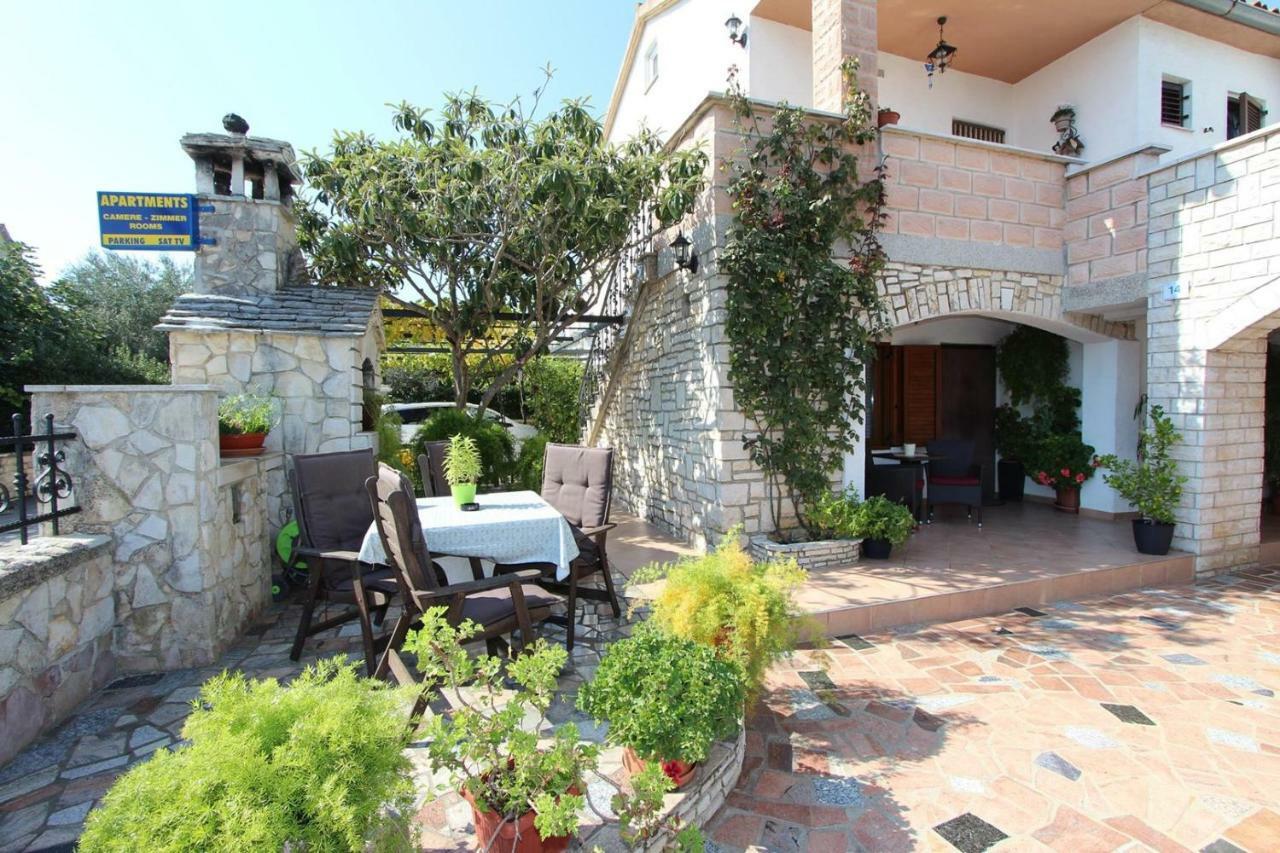 Guest House Rexa Rovinj Exterior photo